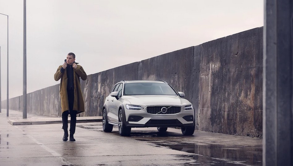 Volvo V60 Cross Country - model năm 2022 - Volvo Việt Nam - Phân phối chính hãng Volvo tại Việt Nam